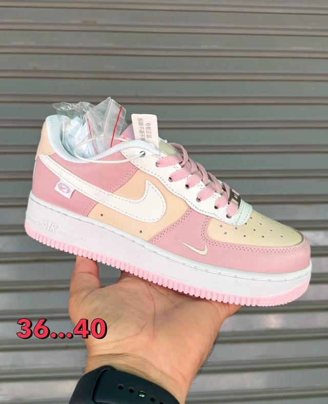 รองเท้า niketopmirror