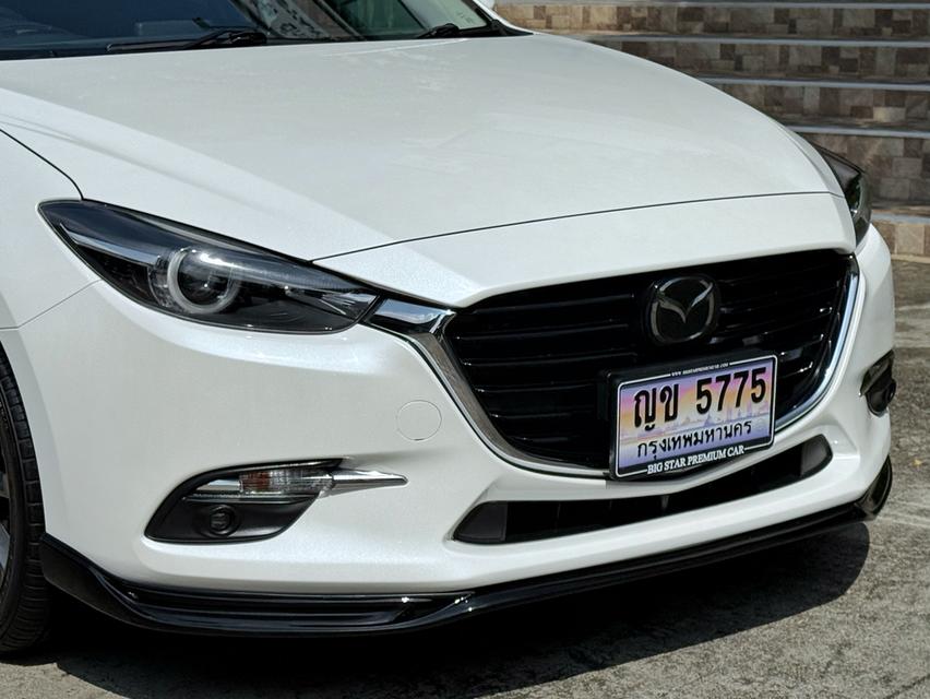 2018 MAZDA 3 2.0 SP SPORT รถมือเดียวออกป้ายแดง รถวิ่งน้อยเพียง 70,000 กม ประวัติศูนย์ครบ รถไม่เคยมีอุบัติเหตุครับ 8