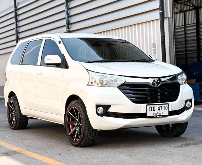 Toyota Avanza ขายตามสภาพ 3