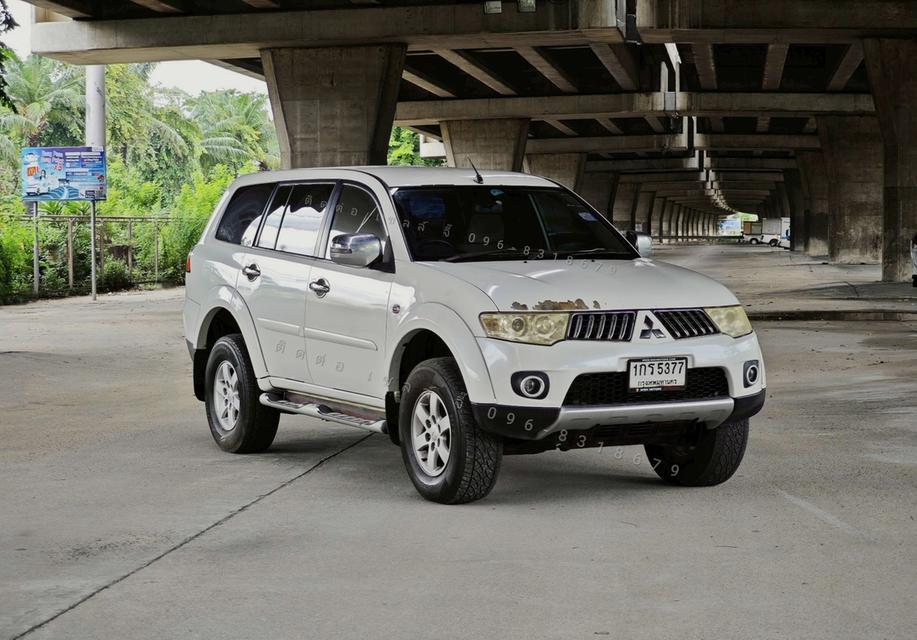 Mitsubishi Pajero Sport 2.4 GLS 2WD MT ปี 2013
