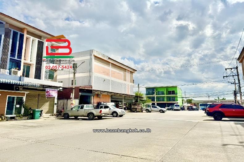 ทาวน์โฮม โครงการ ไอลีฟ ทาวน์ ลำลูกกาคลอง 3 เนื้อที่ 26.7 ตร.ว ตำบลลาดสวาย อำเภอลำลูกกา จังหวัดปทุมธานี 2