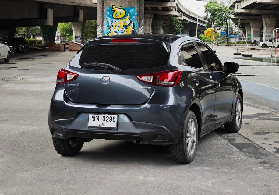 Mazda-2 XD 1.5 Sports ปี 2015 4