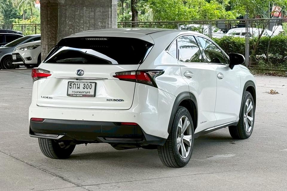 🚗 2016 Lexus NX300h AT รูปที่ 5