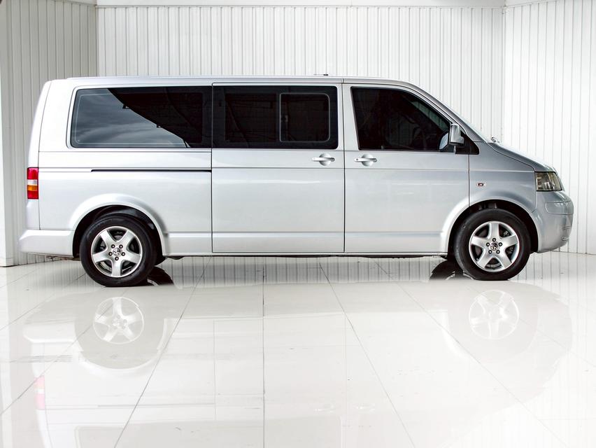 VOLKSWAGEN CARAVELLE 3.2 V6 2008