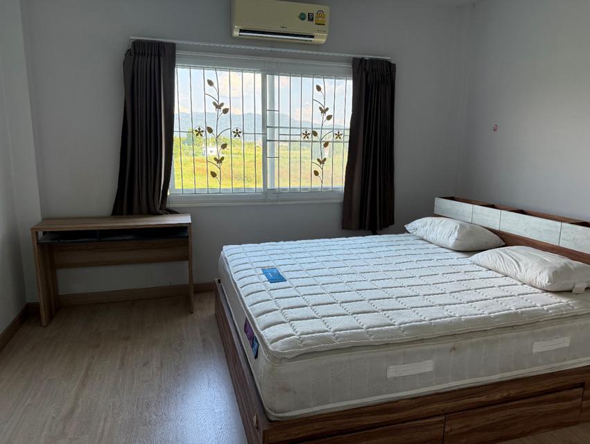 ทาวน์โฮม 22.8 ตารางวา หลังมุม 2 นอน 2 น้ำ หมู่บ้านบางแสนฮิลล์ ถนนข้าวหลามตัดใหม่ ใกล้มอเตอร์เวย์ 6