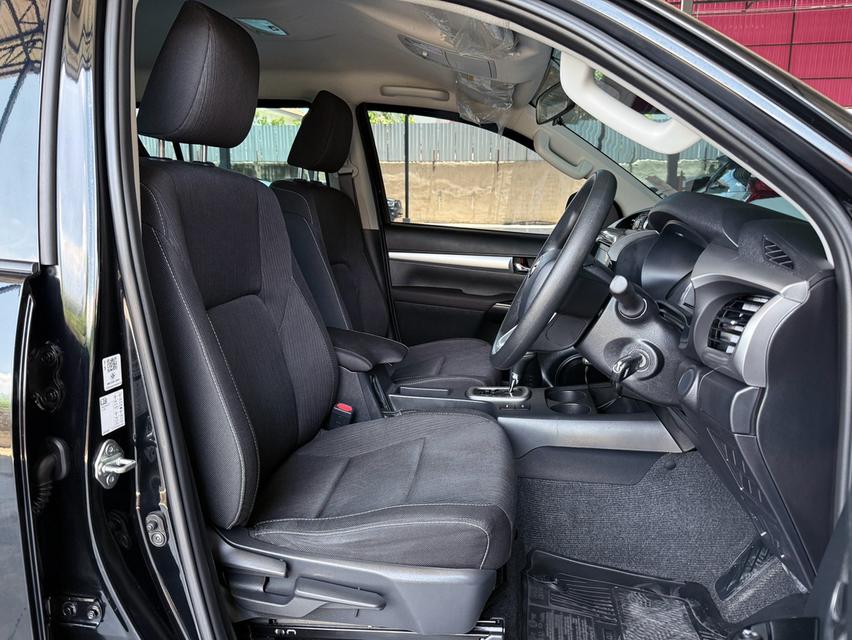 Toyota Hilux Revo 2.4 Entry Prerunner D-Cab ปี 2023 รูปที่ 9