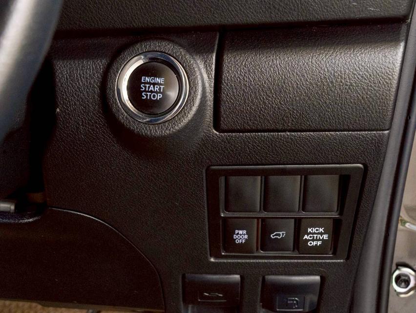 Toyota fortuner 2.4V ปี 2019 18