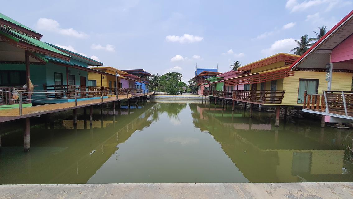 ขายด่วน ขายถูก รีสอร์ท & โฮมสเตย์ ติดแม่น้ำเพชรบุรี ต.บางครก อ.บ้านแหลม  จ.เพชรบุรี 3
