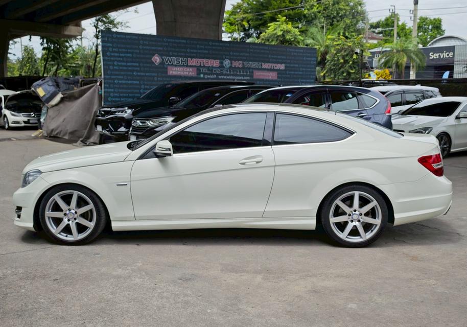 Mercedes Benz C180 Coupe W204 ปี 2011
