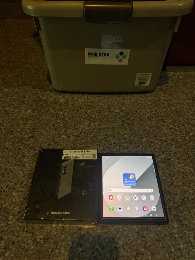 ขายๆๆๆถูกSamsungFold6สีใหม่หายากมากSilver Shadow 512กิ๊กยกกล่องอีมี่ตรงอุปกรยังไม่แกะใช้ใบเสร็จอยู่ครบๆ ( มือ1 ราคา เกือบ 65000 บาทเลย ) สูนTrueสภาพสว