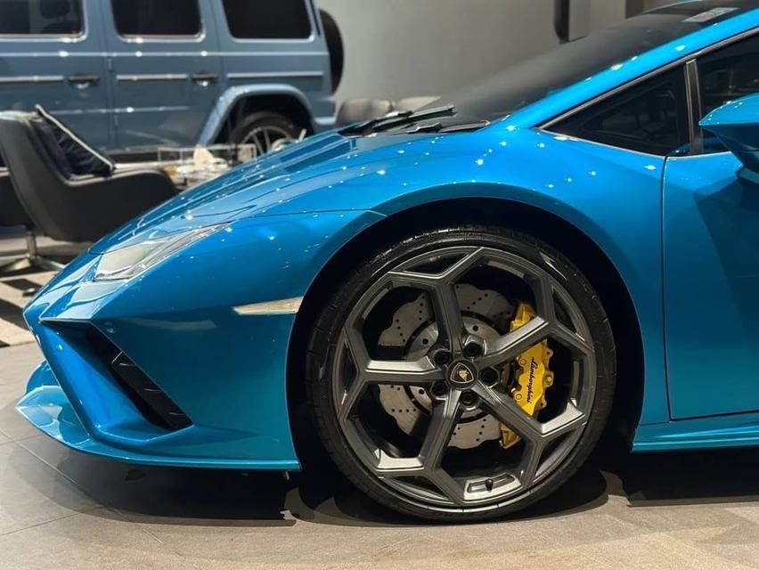 ขายรถ Lamborghini Huracan EVO RWD 2