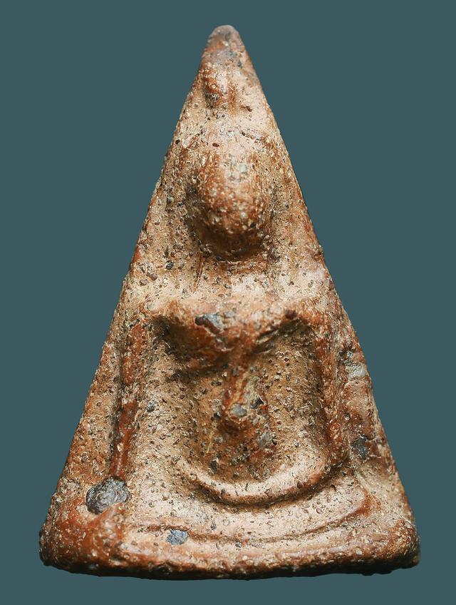 พระนางพญา พิมพ์เข่าโค้ง กรุวัดนางพญา พิษณุโลก....เก่า เดิมๆ