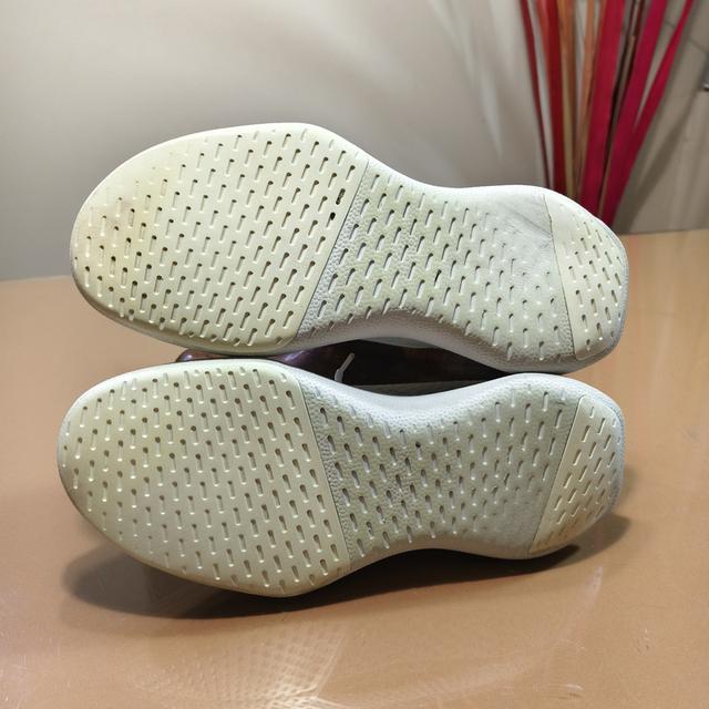 allbirds รุ่น Tree Dasher 2 Size. US 8.5/ UK 7.5/ EUR 40.5/ 25.5(26) cm⭐⭐⭐⭐ Pre-owned/ Great Condition🔥 Price : 690฿ รูปที่ 4