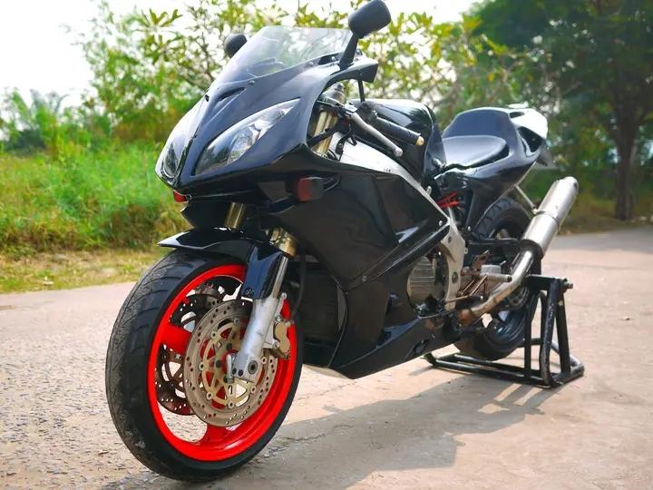 รถบ้านสวยๆ Honda CBR600