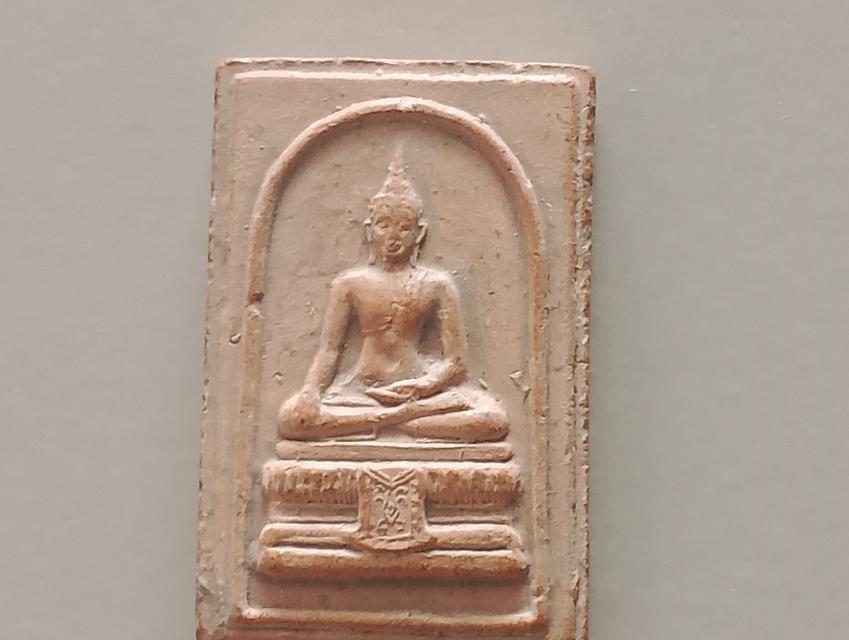 พระไม่ทราบที่ครับ ไม่ทราบชื่อครับ