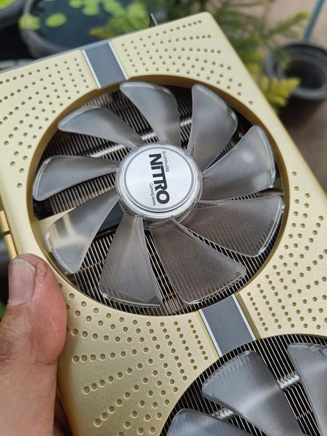 Rx590 Nitro AMD 50 Years Celebrating  3