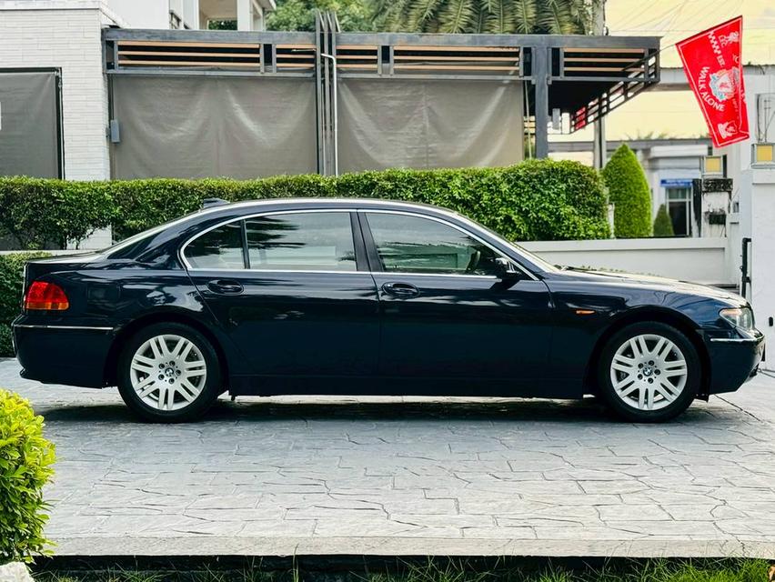 BMW 730Li ( E66 )