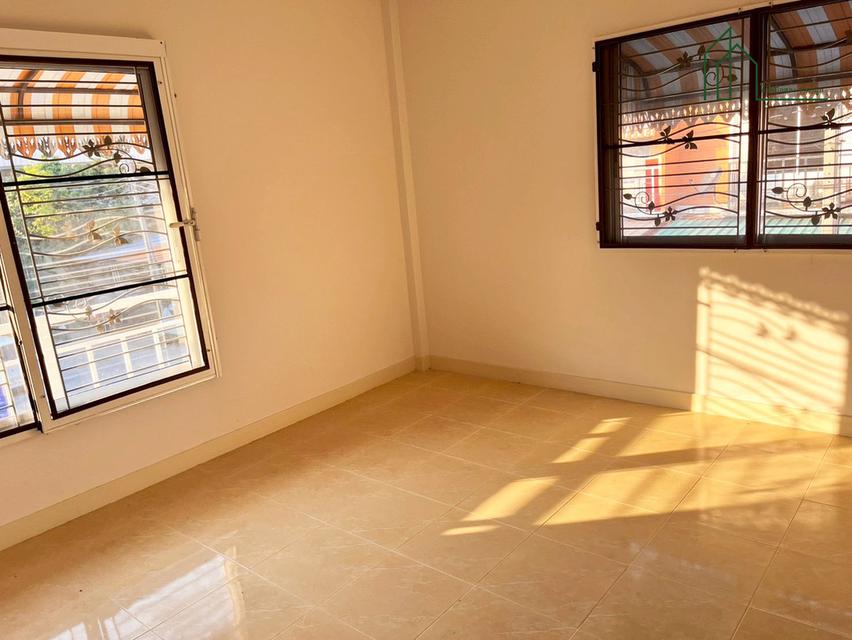 ทาวน์เฮ้าส์ 2 ชั้น ม.ชายคลอง หลังริม บางบ่อ สวยพร้อมอยู่ 14