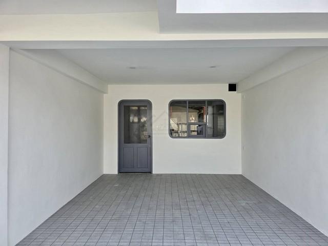 ให้เช่า ขาย ทาวน์เฮาส์ 2 ชั้น ซอยโชคชัย 4 ซอย 55 รีโนเวทใหม่ Fully Furnished พร้อมอยู่ 3