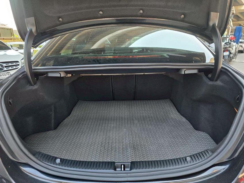 รหัสรถ WMT13 📌 BENZ C300 Bluetec Hybrid AMG ปี 2015 15