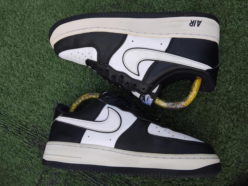 NIKE AIR FORCE 1LOW EUR 40.5/25.5สวยไม่มีตำหนิ490ค่าส่ง50 รูปที่ 6