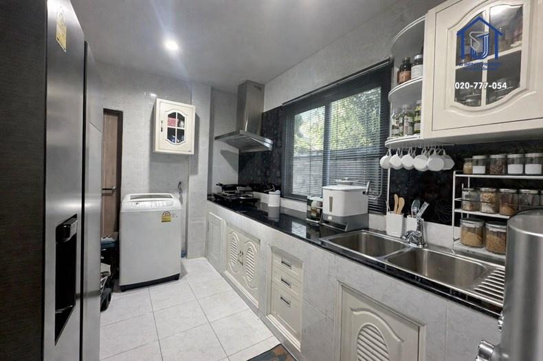 ขายบ้านเดี่ยว 2 ชั้น หมู่บ้านพงษ์เพชรวิลล่า ซอยแจ้งวัฒนะ 14 หลังริม ใกล้รถไฟฟ้า,ทางด่วนดอนเมืองโทลเวย์ 5