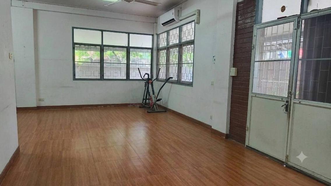 ขายบ้านเดี่ยว พื้นที่ 88 ตรว. เข้าซอยเพชรเกษม 68 เพียง 500 เมตร เหมาะเป็นที่อยู่อาศัย และทำธุรกิจ 3
