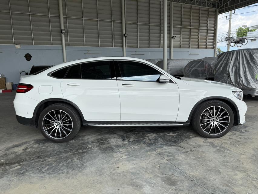 ปี 2019 BENZ GLC-CLASS, 250 COUPE AMG PLUS สีขาว ออโต้ รูปที่ 4
