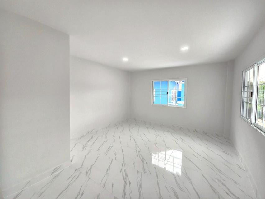 ขายทาวน์เฮาส์ หมู่บ้านแพรมาพร ซอย 19 (โทรสอบถามราคา) 4