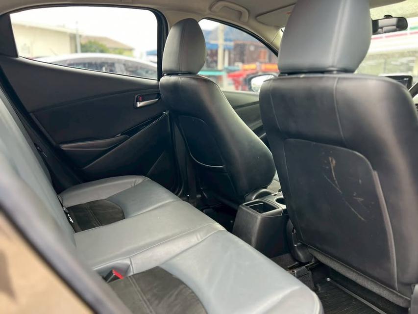 Mazda 2 1.3 S Leather 2021 รถบ้าน สภาพดี จัดเต็มออกรถ สบายๆ ดอกเบี้ยเริ่มต้น 2.99% 8