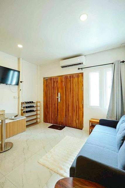 ตกแต่งพร้อมเฟอร์ฯครบ 4นอน ข้าวสาร 550ม. MRTสามยอด 1.57กม. เยาวราช 3 กม. ให้เช่าตึกแถวโฮสเทล 3 ชั้น 24 ตร.วา. 290 ตร.ม. 5 3