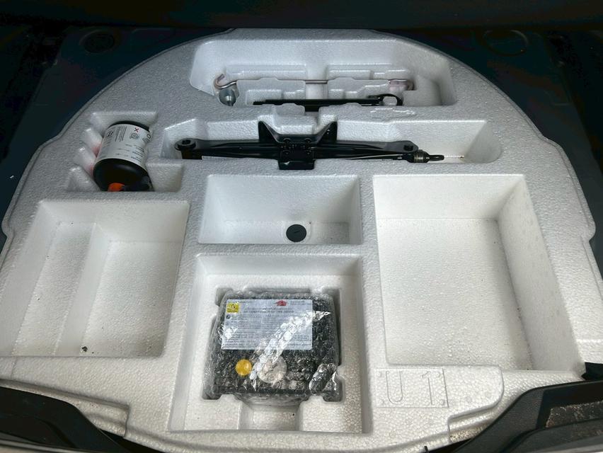 🚗 2021 Toyota Corolla Cross 1.8 Hybrid Premium Safety AT รูปที่ 20