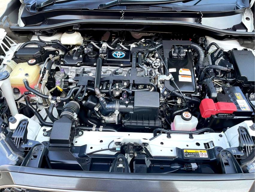 TOYOTA COROLLA CROSS HEV 1.8 A/T 60th ANNIVERSARY ปี65 (2022) 18