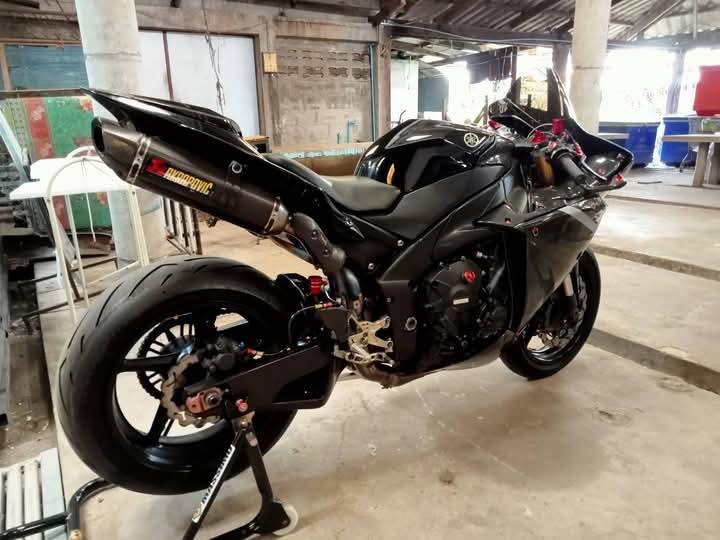 ขายถูก Yamaha R1  2