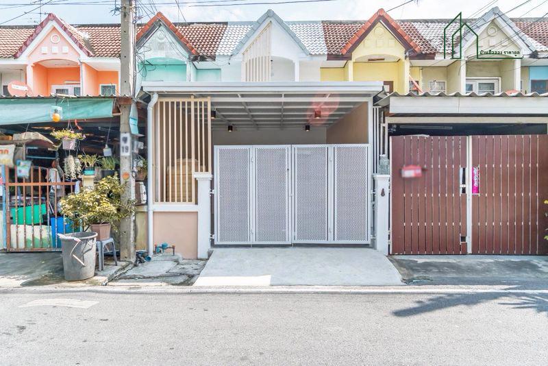 หมู่บ้านรัตนาธิเบศร์ บางใหญ่ หน้าหมู่ติดรถไฟฟ้า สถานีตลาดบางใหญ่ 1