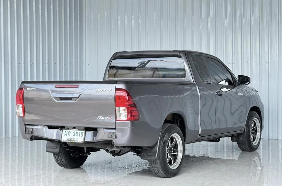 Toyota Hilux REVO 2.4J Smart cab ดีเซล เกียร์ธรรมดา ปี2018