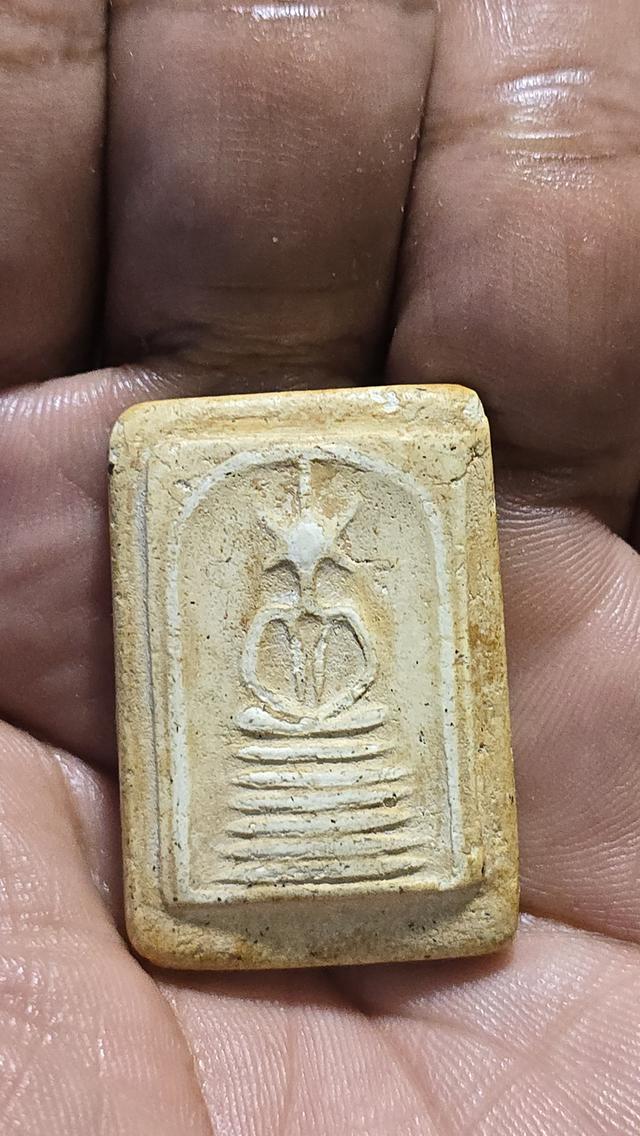 พระสมเด็จวัดเกศไชโย 6 ชั้นอกตลอดสภาพใช้ 7