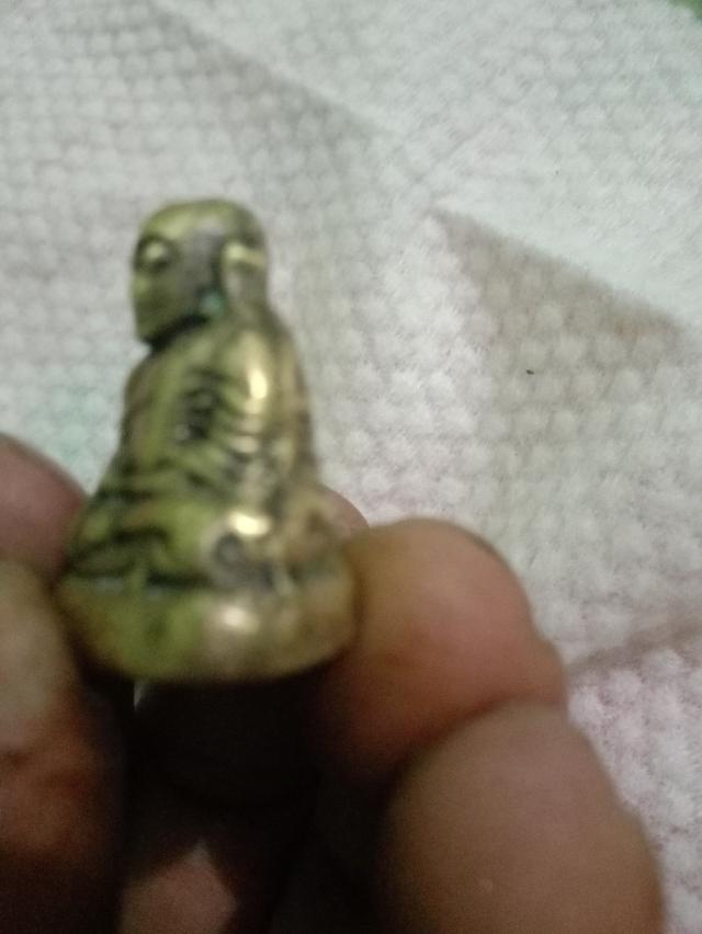 หลวงพ่อเงินพิมพ์ขี้ตาแข้งตุ่ม เข่ายุบ วัดทุ่งน้อย รูปย่อยที่ 2