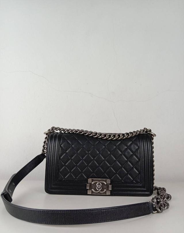 กระเป๋าชาแนล Chanel boy 10" Caviar RHW holo25 Very good condition FULLSET รูปที่ 3