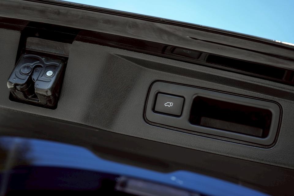 รหัสรถ CBL3595 TOYOTA FORTUNER 2.4 V AT 2017 7