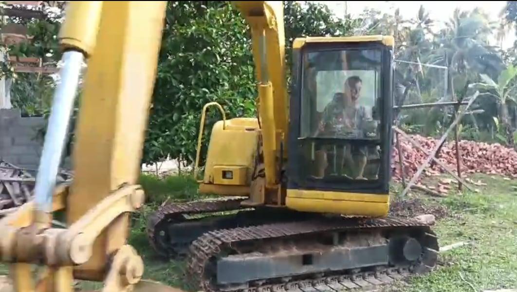 ขายรถแบคโฮ KOMATSU PC 60-7 4