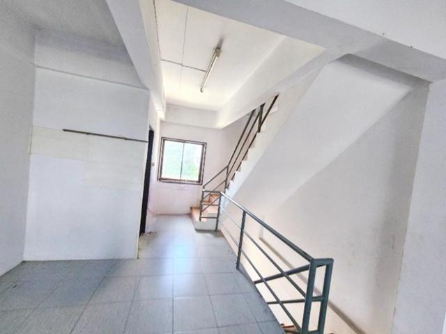 Lotus 7-Eleven แฟชั่น 3 กม. ตลาดหทัยมิตร 1.2 กม. รามอินทรา107-111 ให้เช่าตึกพาณิชย์ 3.5 ชั้น พระยาสุเรนทร์ 23 ตรว. 318 ต 8