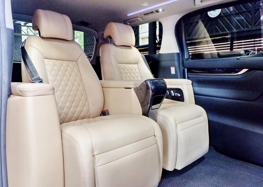 TOYOTA ALPHARD 2.5 SC Package ปี 2019 ไมล์ 150000 km 13