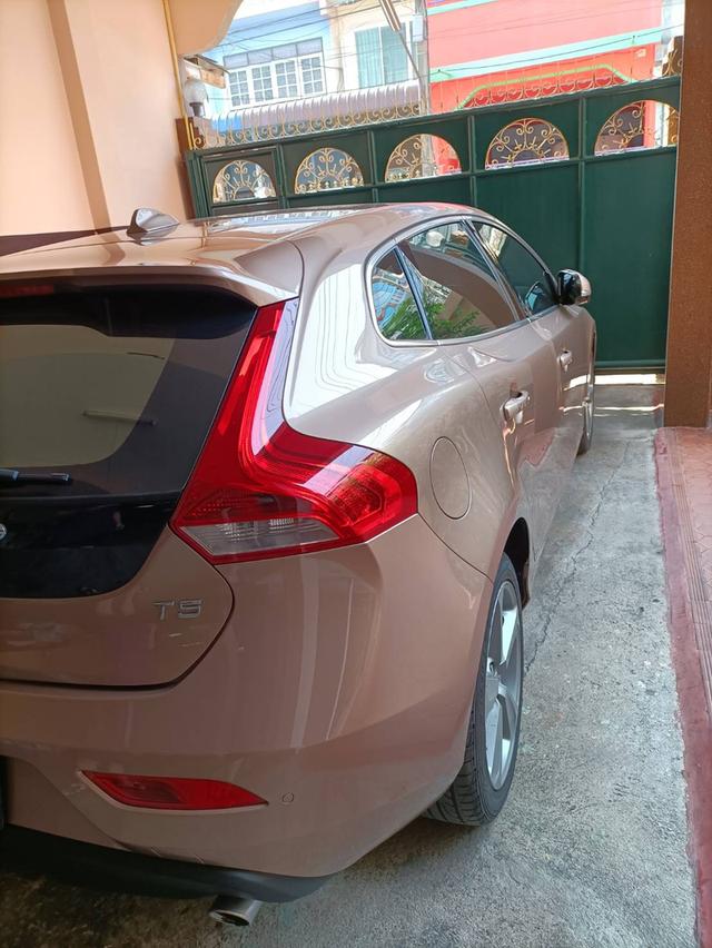 ขาย Volvo V40 T5 ใช้งานน้อย ไมล์น้อยมาก เจ้าของขายเอง 6