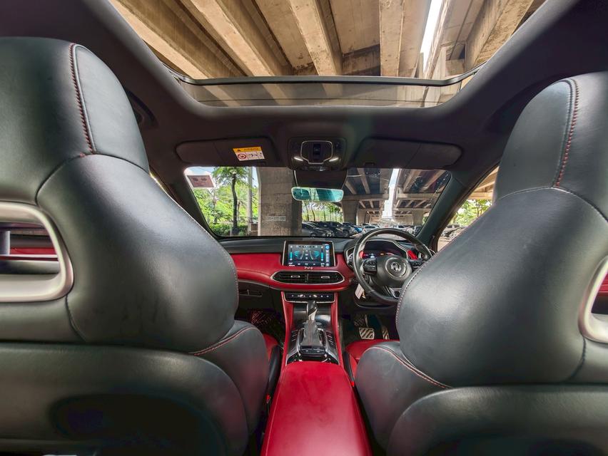 ขายรถ MG HS 1.5X Sunroof ปี 2020 สีแดง เกียร์ออโต้ 14