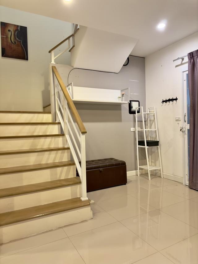 ทาวน์โฮม 2ชั้น 27.8 ตร.ว. มีพื้นที่สนามหลังบ้าน ซอยพัฒนาการ 38, สวนหลวง, กรุงเทพ