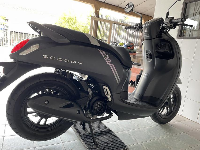รูป Scoopy Club12 โฉม2022 รถมือเดียว สมุดคู่มือครบ สภาพมือ1 ยางเต็ม ภาษีไม่ขาด เอกสารครบ ลองขับได้ วิ่ง3000 ปลายปี65 5