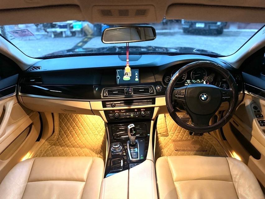 BMW 523i 2.5 (F10) แต่ง M Sport | จดทะเบียนปี : 2011 4