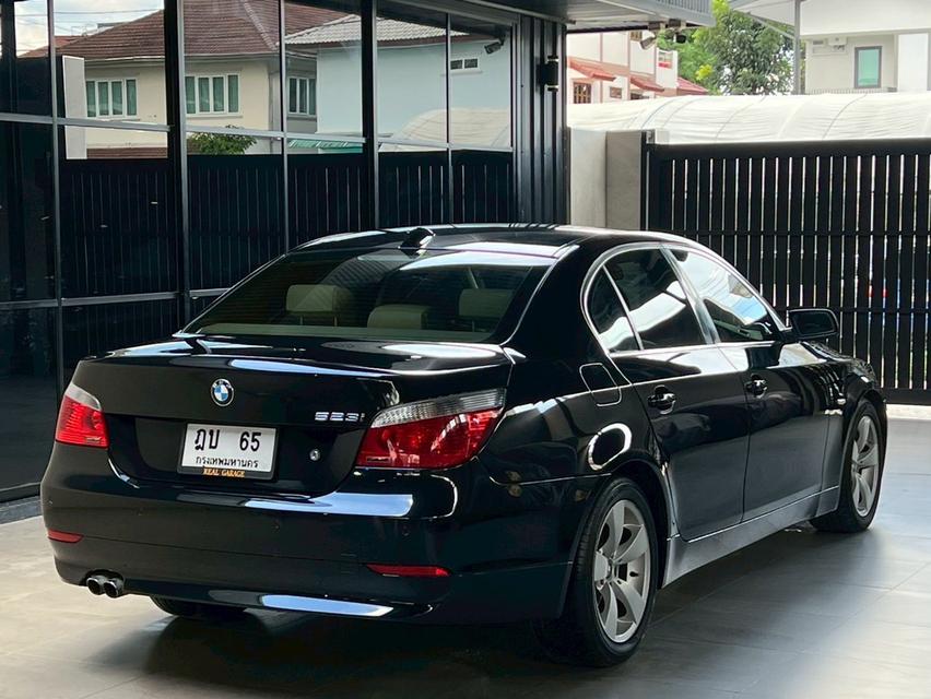 BMW 523i 2.5 E60 Sedan 5