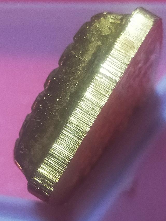 หลวงปู่ทวด ตัวหนังสือใหญ่ เสาอากาศ ปี 05 17